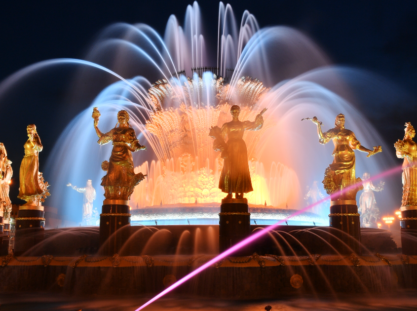為什么音樂噴泉夜景的效果特別好？